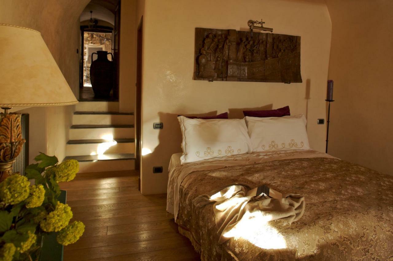 Bed and Breakfast Via Col Tempo Pigna Exterior foto